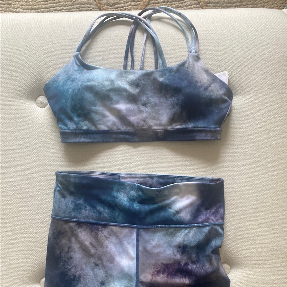 GAP FIT Matching Sports Bra and Leggings Set | Blue and Purple